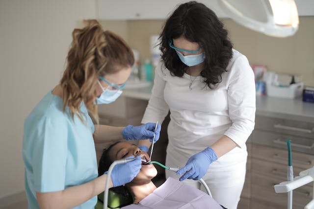 salaire chirurgien dentiste